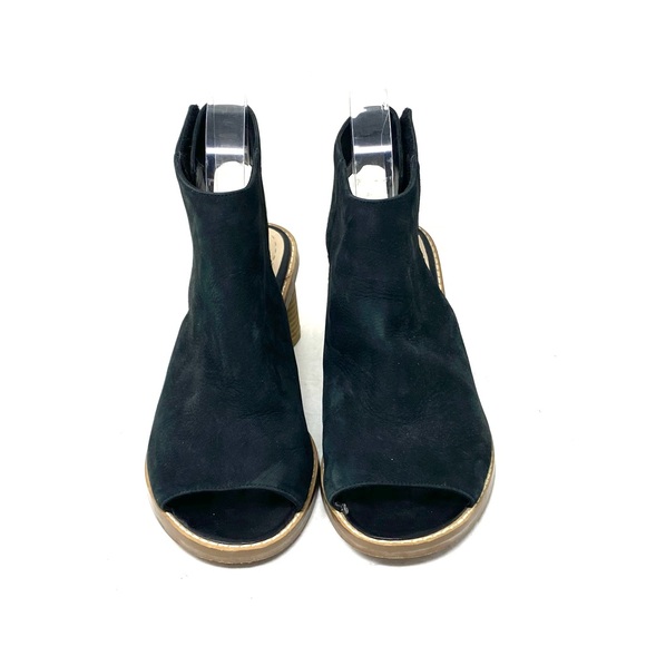 Clarks Sandals - Picture 2 of 7